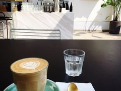 拿铁-UNI UNI(环亚凯瑟琳店)