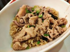 肥牛捞出前一丁套餐-香港新发烧腊茶餐厅(万象店)