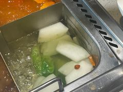 -海底捞火锅(新松江路店)