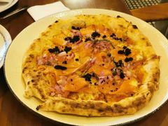 烟熏三文鱼披萨-PIZZA BIANCA(万象城店)