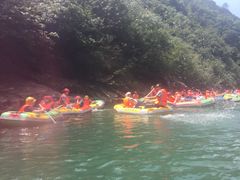 -安吉龙王山峡谷漂流
