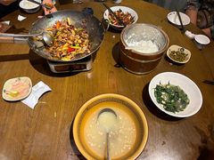 -富正毅三下锅·湘西韵味(天门山索道店)