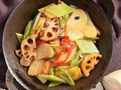 -八斗鸡·湘土菜(国贸店)