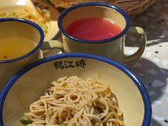 -鹤江桥·红油牛肉粉(SKP店)