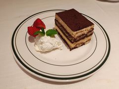 -Wolfgang’s Steakhouse 沃夫冈牛排馆(上海白玉兰广场店)