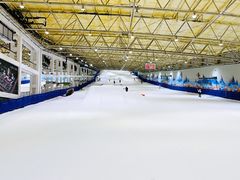 -乔波室内滑雪场