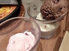 双球冰淇淋-必胜客(龙之梦购物中心店)