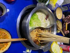 -马路边边·成都串串(翠柏路店)