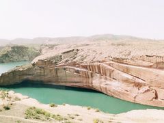 -波浪谷