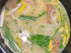 -银米·云南传统过桥米线(双廊黑金冠店)