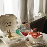 充满岁月斑驳的痕迹，没有电梯