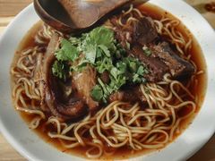 半斤半肉拉面-厝内小眷村(天河南一路店)