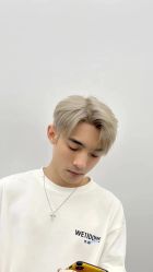 -一家只做男发烫染的店