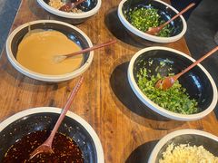 -袁记串串香(梁家巷店)