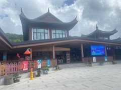 -慈城服务区-停车场