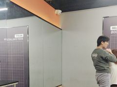 -乐刻运动健身(同曦假日百货店)