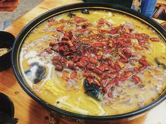 酸菜牛肉-胖胖板凳面