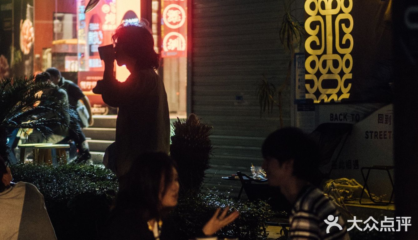 车公庙新晋街头酒馆-7ROAD