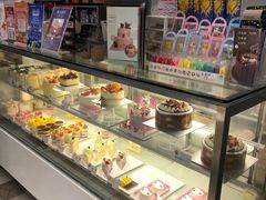 面包甜点陈列柜-BreadTalk面包新语·烘焙蛋糕(海岸城店)