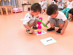 -小门牙好性格托育(北外滩中心)