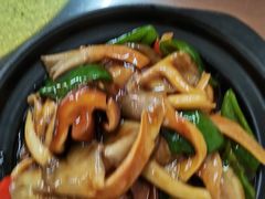 -胡子饮食店