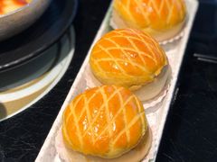 酥皮水牛奶菠萝包-陶陶居酒家(海岸城店)