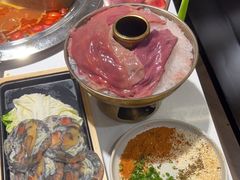 -老房老舍重庆火锅(假日城市店)