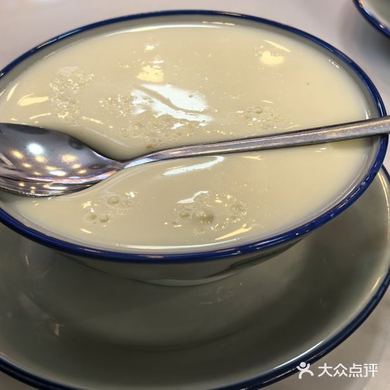 鑫馨蜜语缤缤甜品店