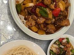 -汗腾格里·风味餐厅(新疆驻京办店)