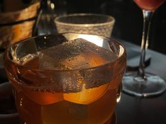 -毛毛虫酒吧
