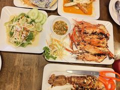 -两兄弟Song Pee Nong(2号店)