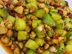 -乡土特色.冷锅鱼.牦牛肉汤锅