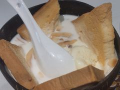 -云海肴·汽锅鸡·云南菜(天山百盛优客店)