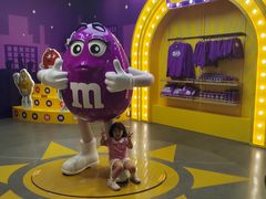 -m豆巧克力世界(上海世茂广场店)