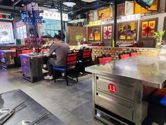 -马路牙子烧烤音乐酒馆(望京店)