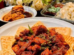 -闫府私房菜(恒隆店)