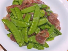 荷兰豆炒香肠-兴农记