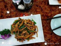 -天天初二·天津传统捞面·天津特色菜(凌奥总店)