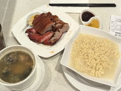 -香港新发烧腊茶餐厅(水围店)