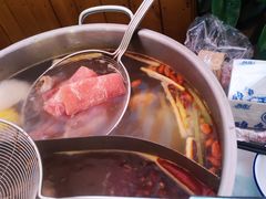 -潮牛宴·鲜牛肉自助火锅烤肉(龙岩新罗万达店)