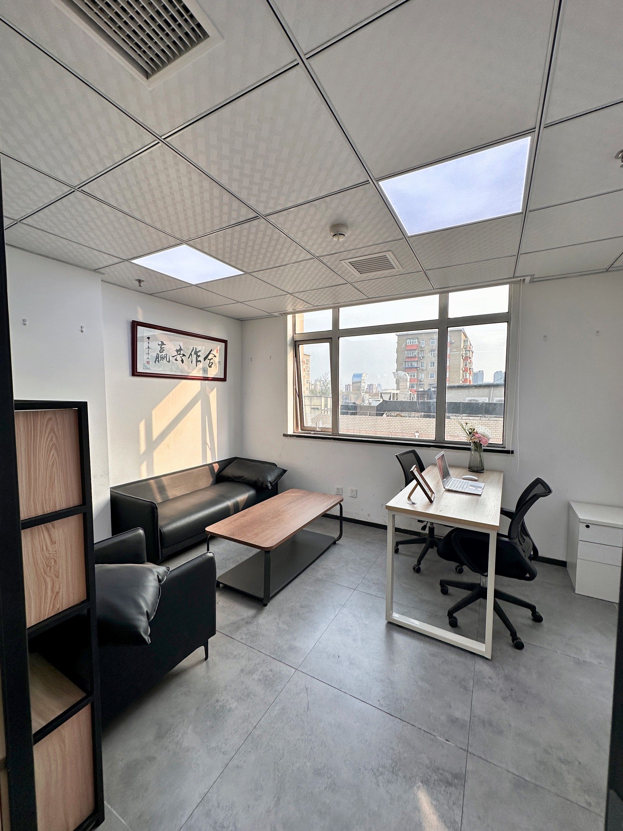 合租了一个办公室,才花了800块,绝了!