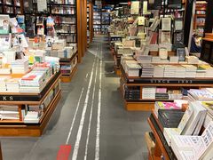 -西西弗书店&矢量咖啡(来福士广场店)