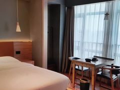 -墨客悦庭酒店(长沙麓谷涉外经济学院店)