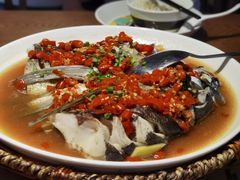 剁椒鱼头-辣得叫湘菜(四明店)