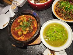 -万重锦·人文川菜馆(骡马市店)