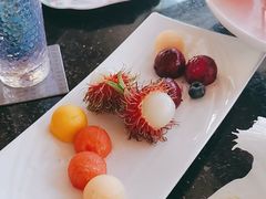 -亚龙湾喜来登·美景台大堂吧