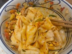 -陇上秦轩西安biangbiang面(朝龙汇店)