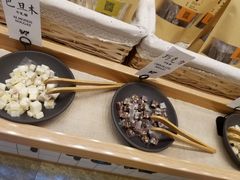 -荷喜牛轧糖(迎宾南路店)