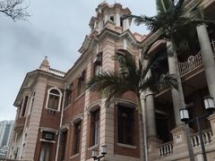 -香港大学