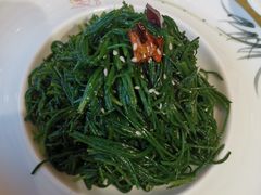 炝拌草原沙葱-德乐海蒙餐